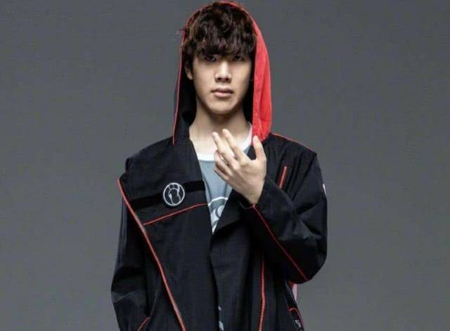 EDward Gaming 轻松击败 Dragon Rangers 晋级 VCT 2025： 中国 Kickoff 下半区决赛