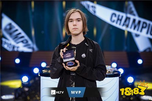 都是豪门，S11四强战队均获得过国际赛事冠军