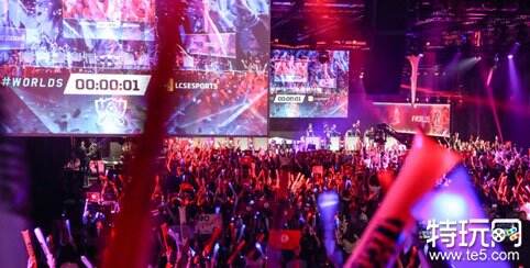 TenZ ： ＂在 Valorant 中，职业选手的薪水根本无法与 CS 玩家所赚的相比＂